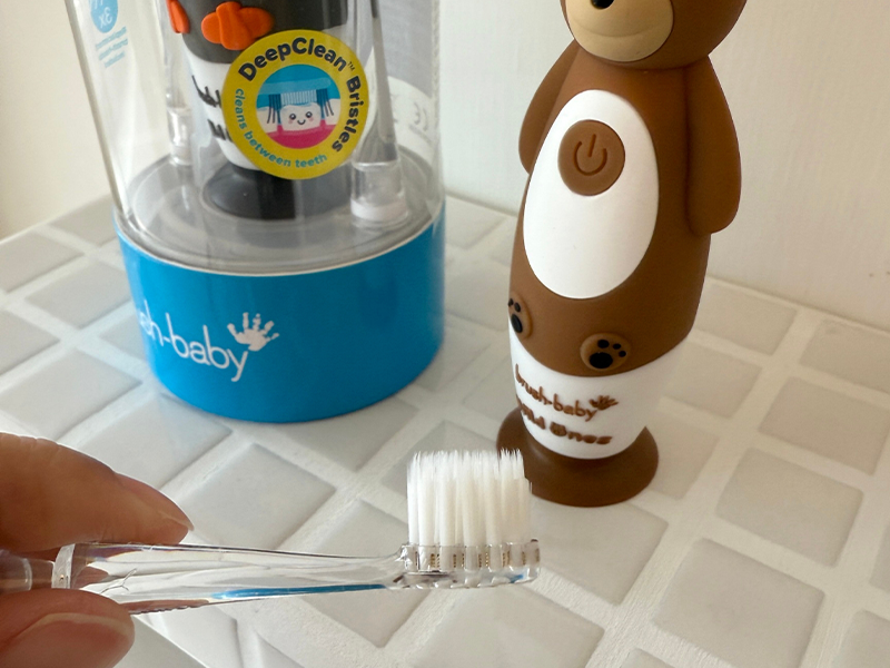 【Diana】小朋友刷牙不再吵鬧! Brush Baby兒童電動牙刷實測分享
