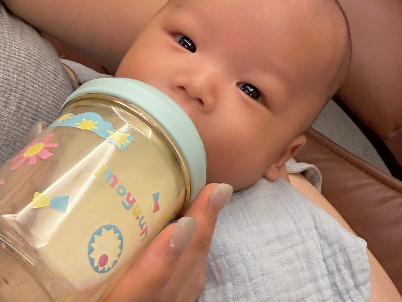 奶瓶界的質感天花板｜MOYUUM mov.aa 偏心奶瓶