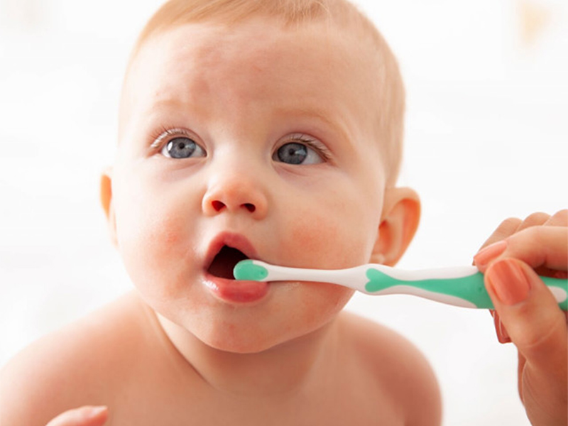 Brush Baby 新生寶寶固齒潔牙組